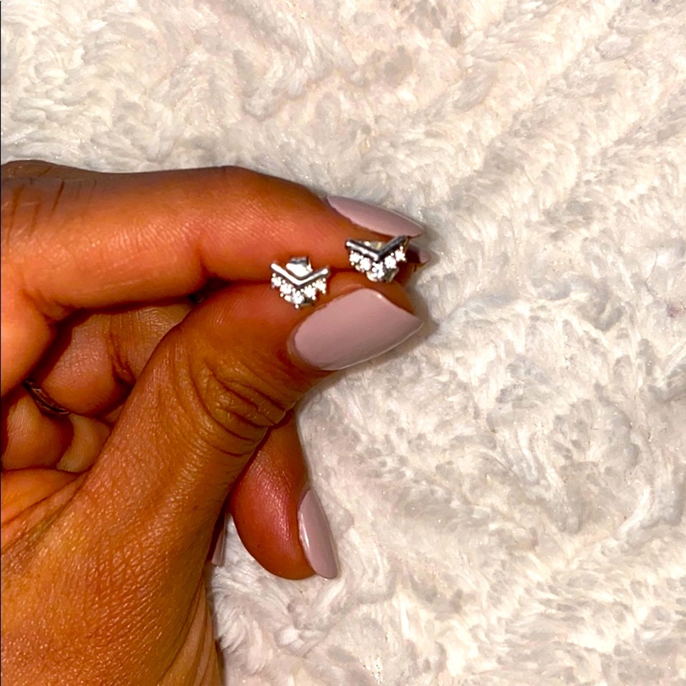 Pandora Tiara Wishbone Stud Earrings